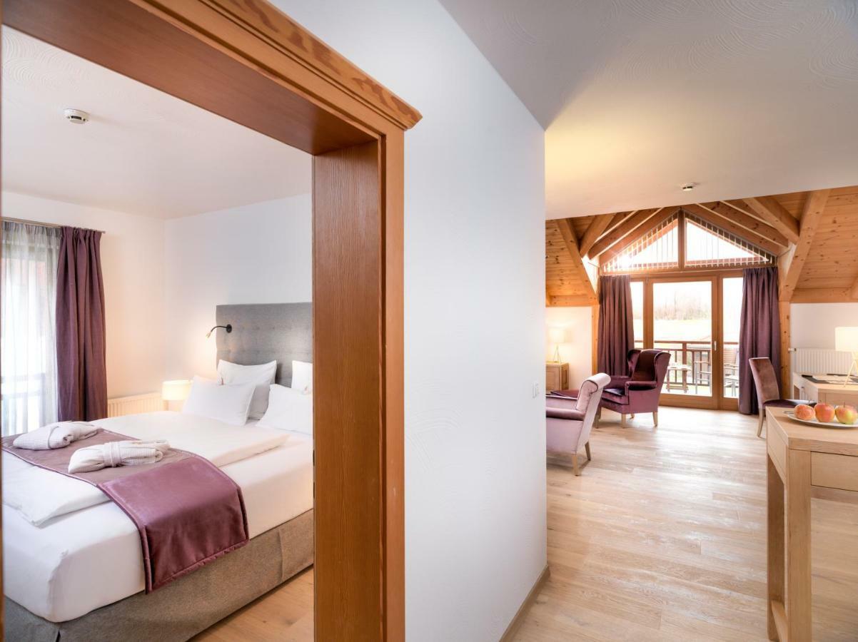 Dolomitengolf Hotel & Spa Lavant Exterior photo